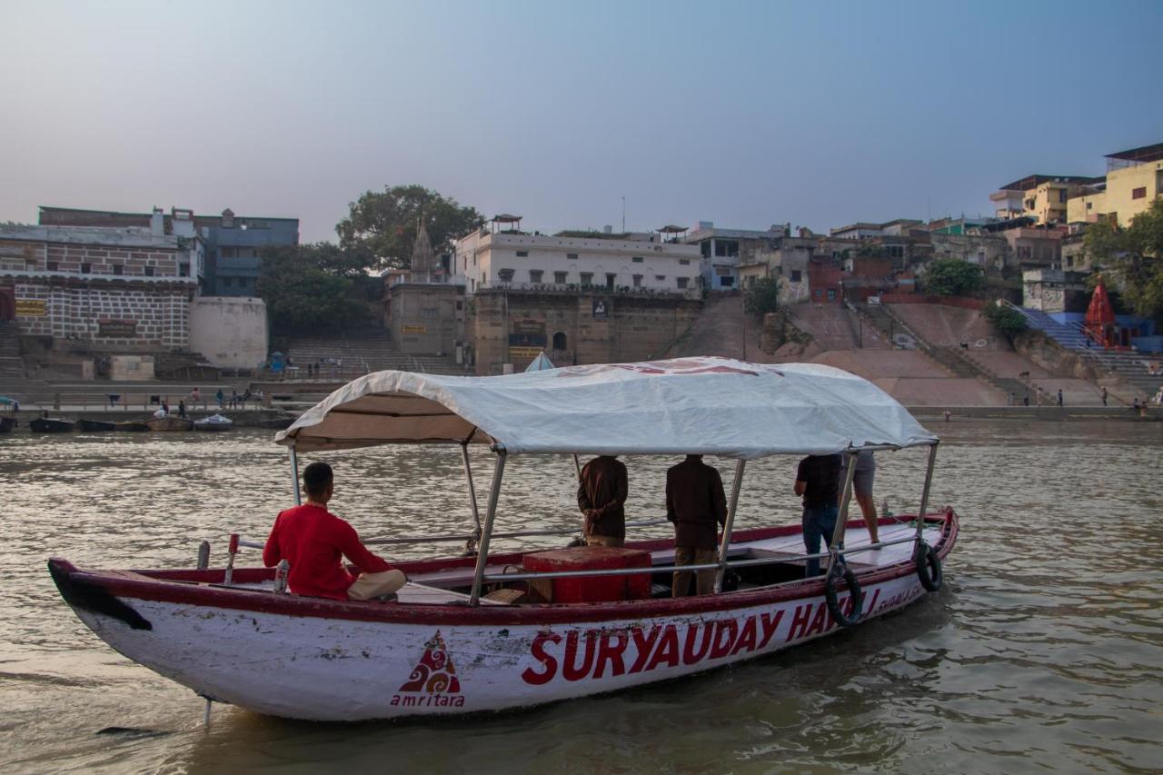 Отель Amritara Suryauday Haveli Варанаси Экстерьер фото