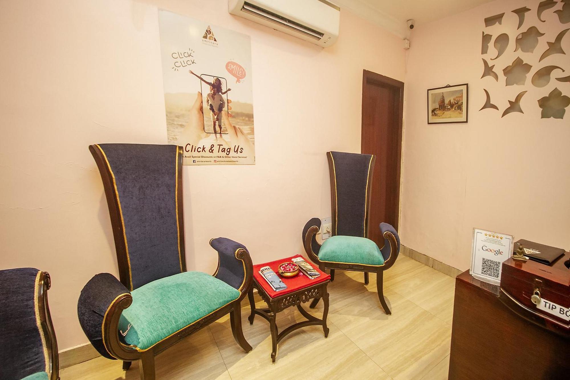 Отель Amritara Suryauday Haveli Варанаси Экстерьер фото
